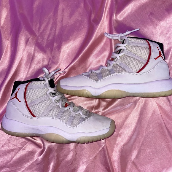 Jordan 11 platinum tint - Picture 1 of 6